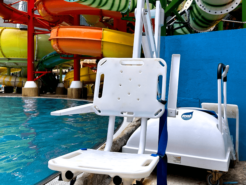 Poollift hinter der Südsee