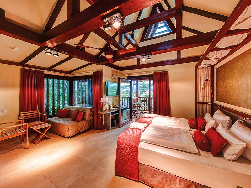 Stilvolle Tropical Islands Hotel Nhe Bilder